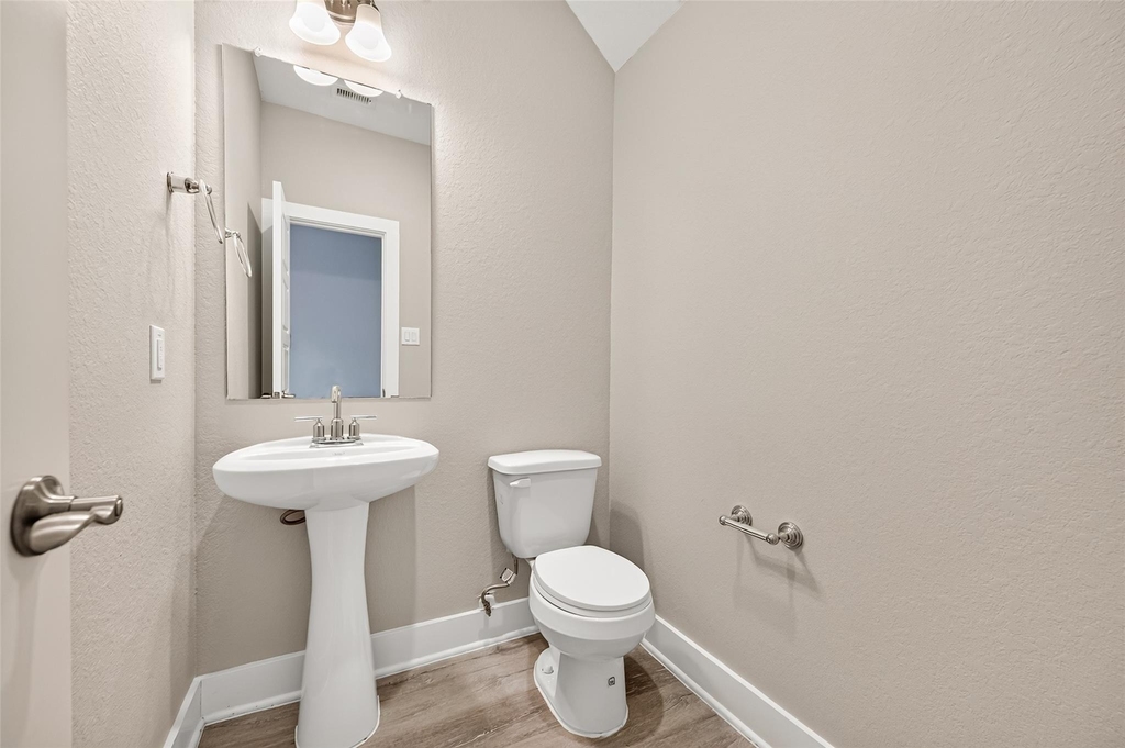 10546 Preserve Way - Photo 21