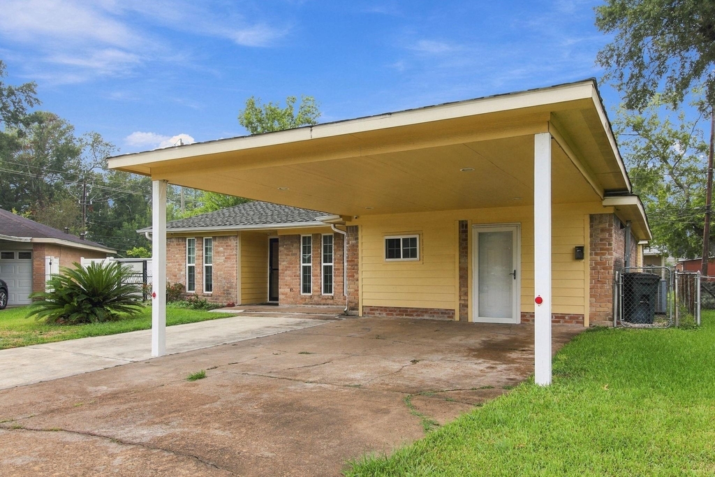 719 Kilpatrick Street - Photo 2
