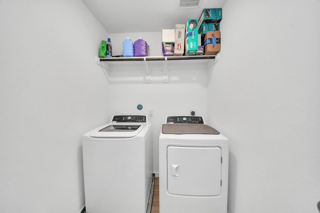 3016 Courtney Coral Lane - Photo 15