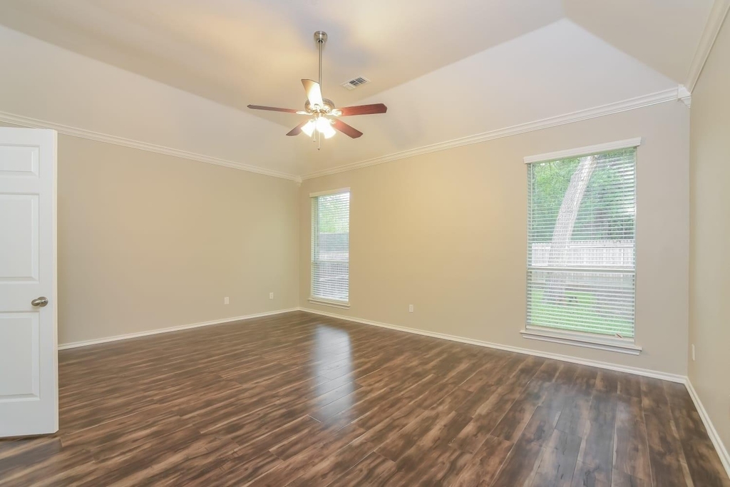 6517 Forest Park - Photo 8