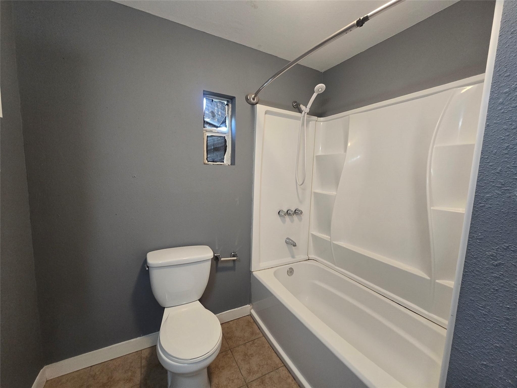 5318 Avenue P 1/2 - Photo 4