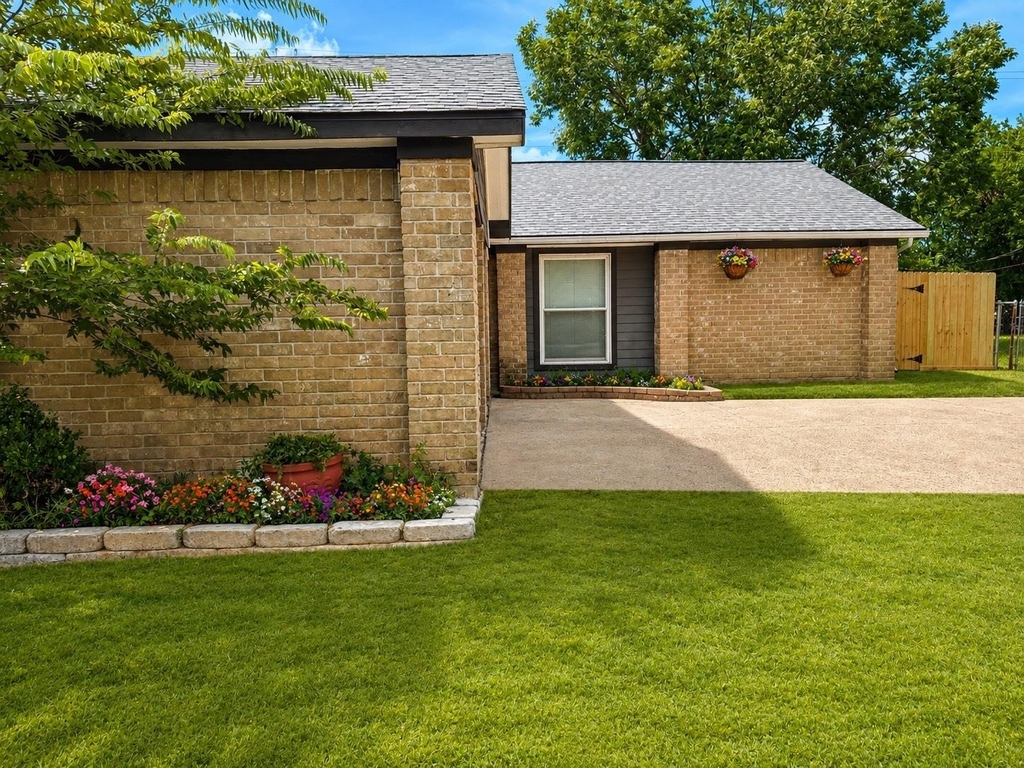 3206 Wavecrest Street - Photo 1