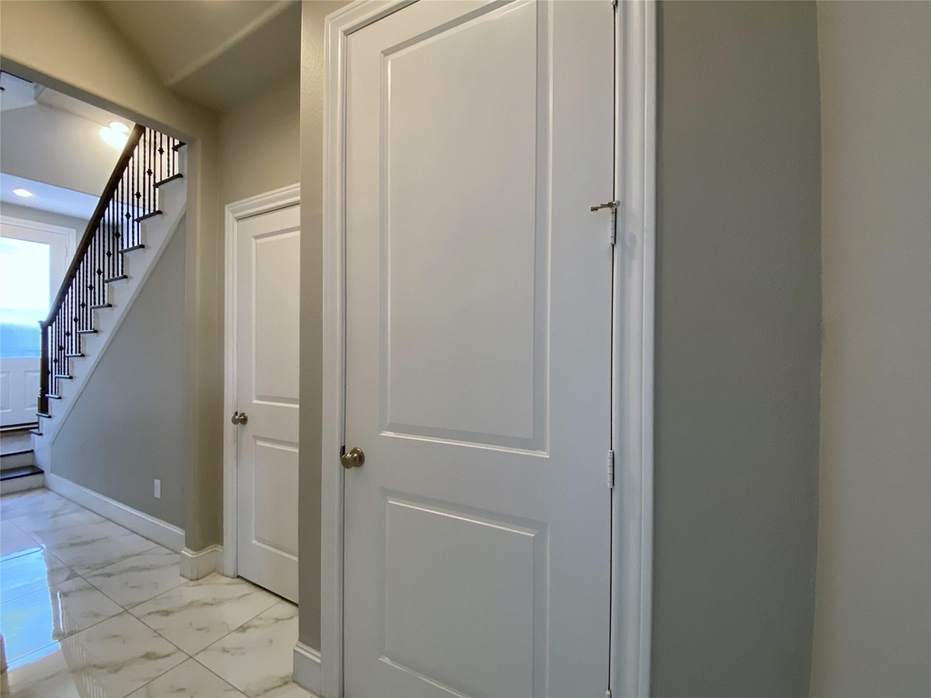 2711 Cohn Arbor Lane - Photo 3