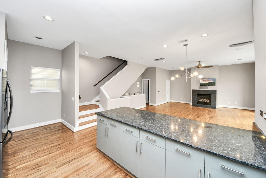1112 Columbus Street - Photo 14