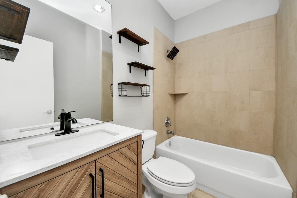 1112 Columbus Street - Photo 30