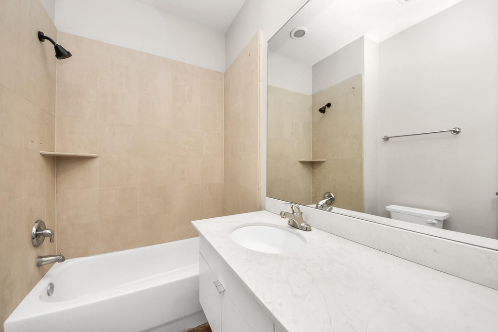 1112 Columbus Street - Photo 9