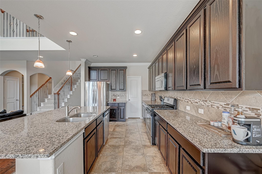9526 Bonbrook Bend Lane - Photo 11
