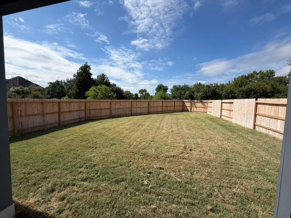 2150 Olivos St - Photo 28