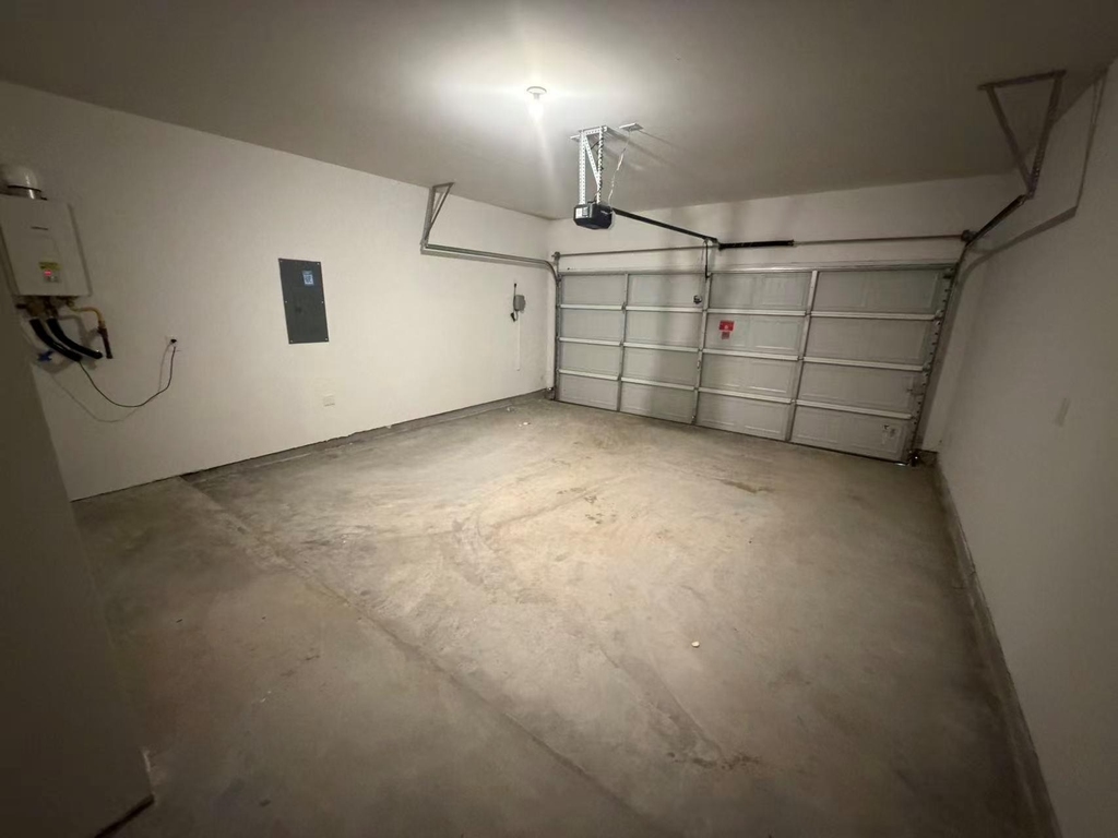 2150 Olivos St - Photo 4