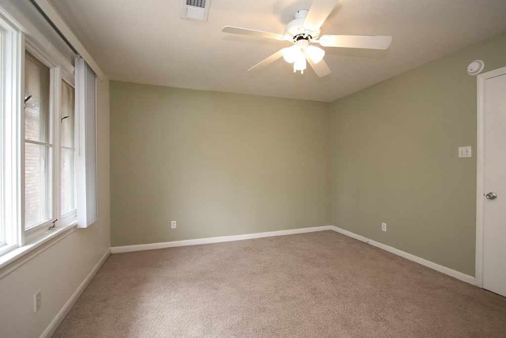1733 Commonwealth Street - Photo 20