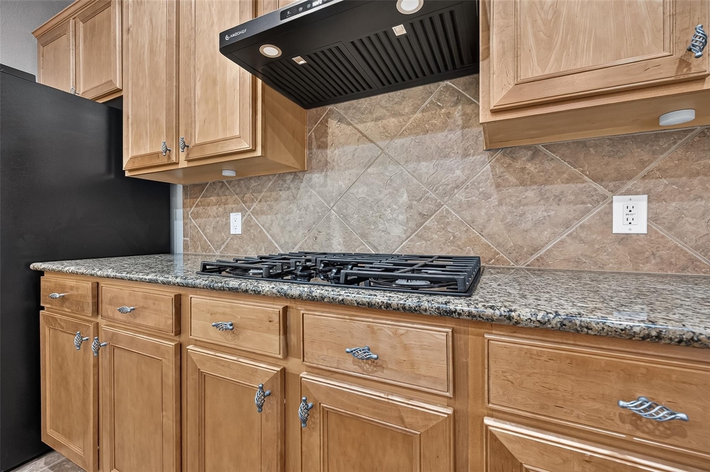 405 Wickford Court - Photo 24