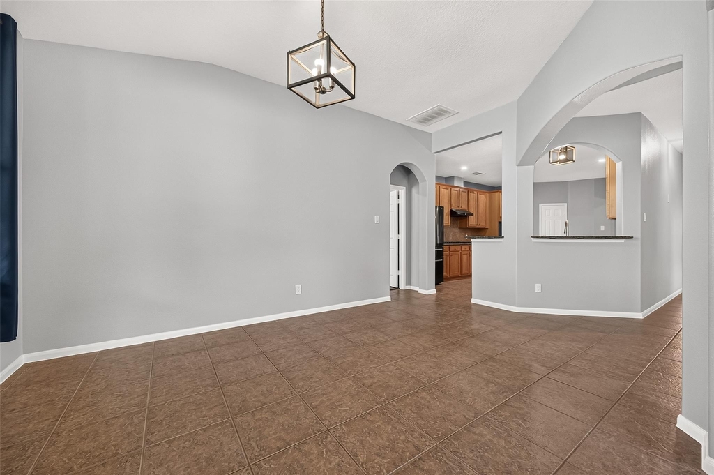 405 Wickford Court - Photo 17