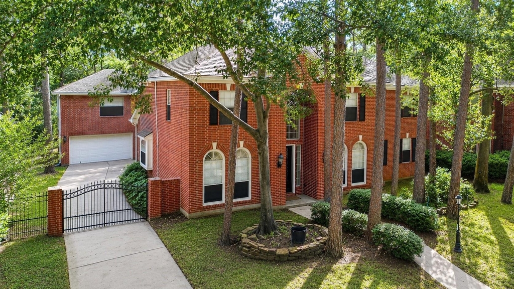 12906 Golden Rainbow Drive - Photo 2