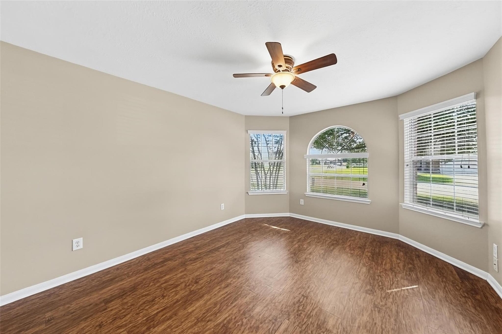 8302 Hardy Elm Street - Photo 10