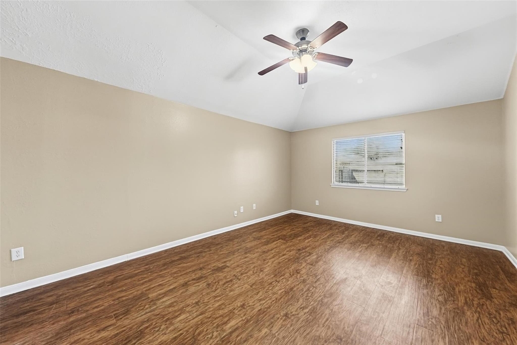 8302 Hardy Elm Street - Photo 6