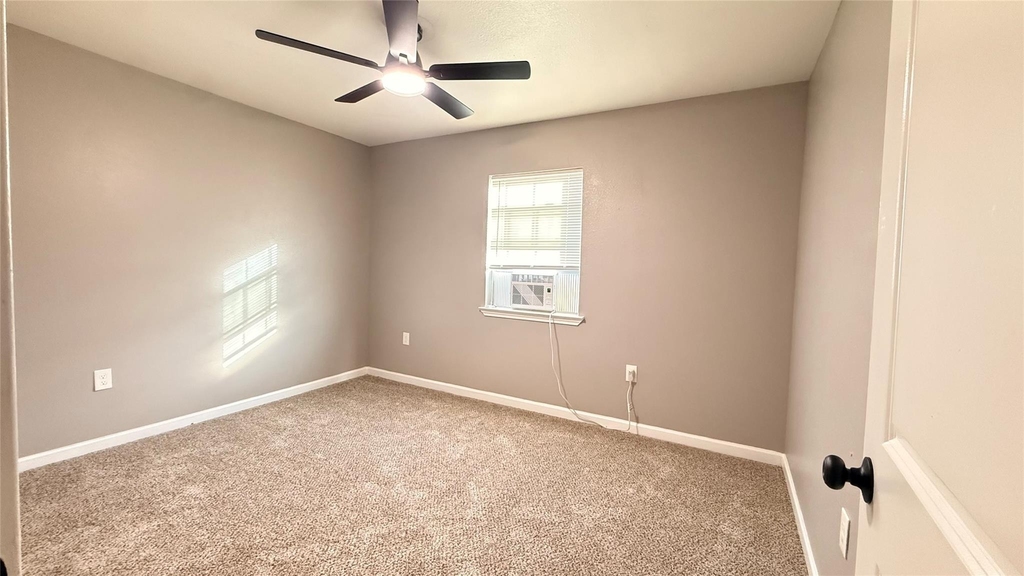 2619 Canfield Street - Photo 4