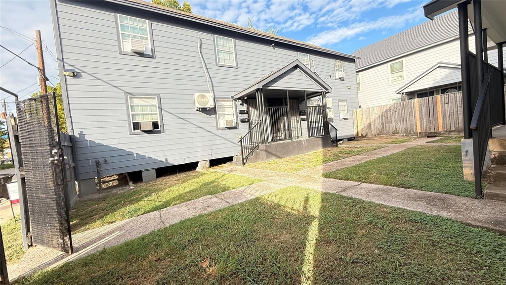 2619 Canfield Street - Photo 9