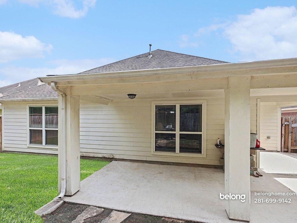 1330 Yucca Mountain Dr - Photo 10