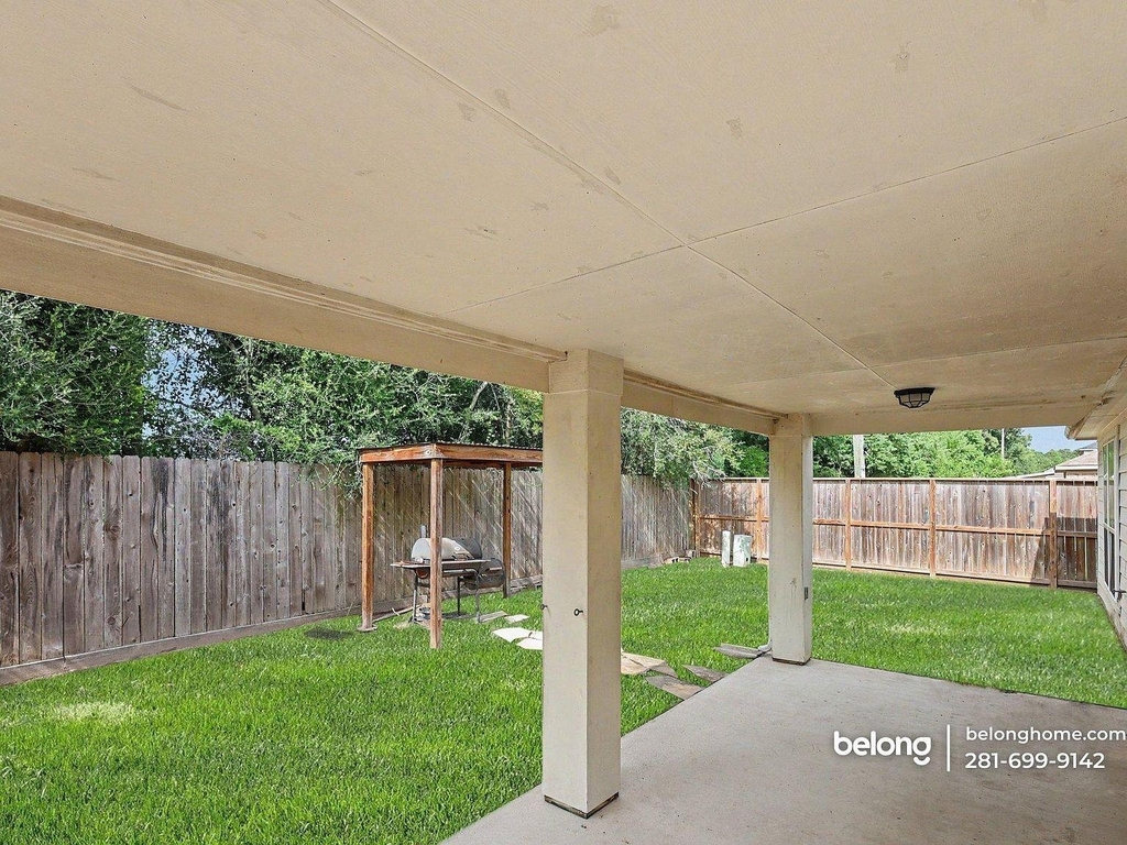 1330 Yucca Mountain Dr - Photo 6