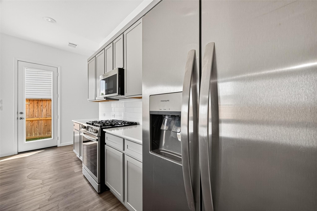 5607 Foggy Vine Court - Photo 18