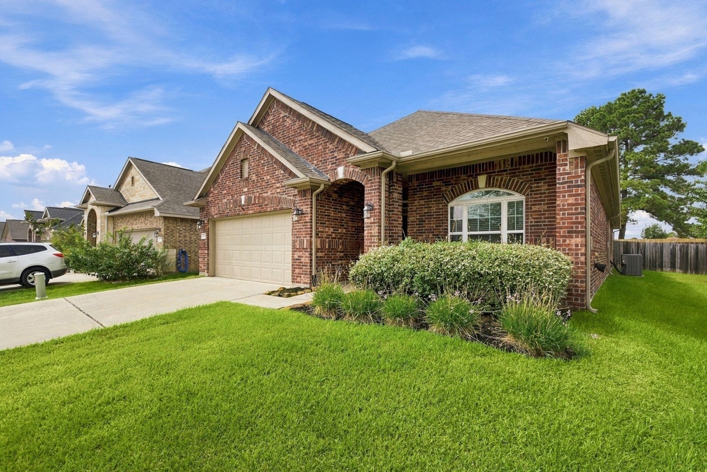 19049 Villa Lane - Photo 1