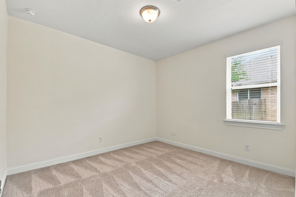 19049 Villa Lane - Photo 18