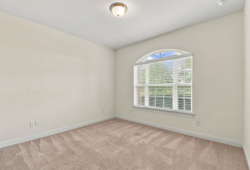 19049 Villa Lane - Photo 21