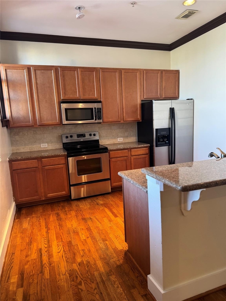 621 21st Street - Photo 4