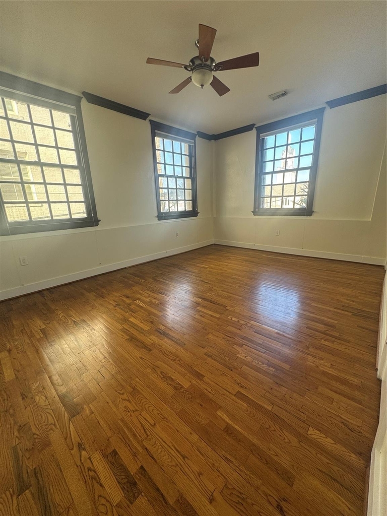 621 21st Street - Photo 23