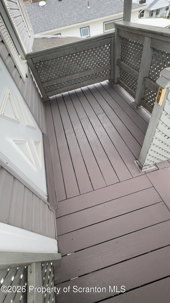 105 Johnson Street - Photo 2