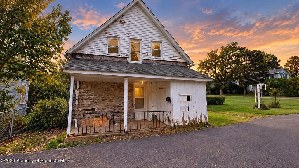 205 Electric Street - Photo 1