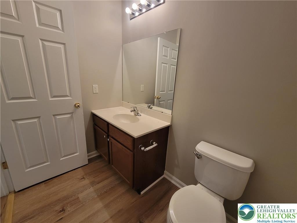 929 King Way - Photo 15