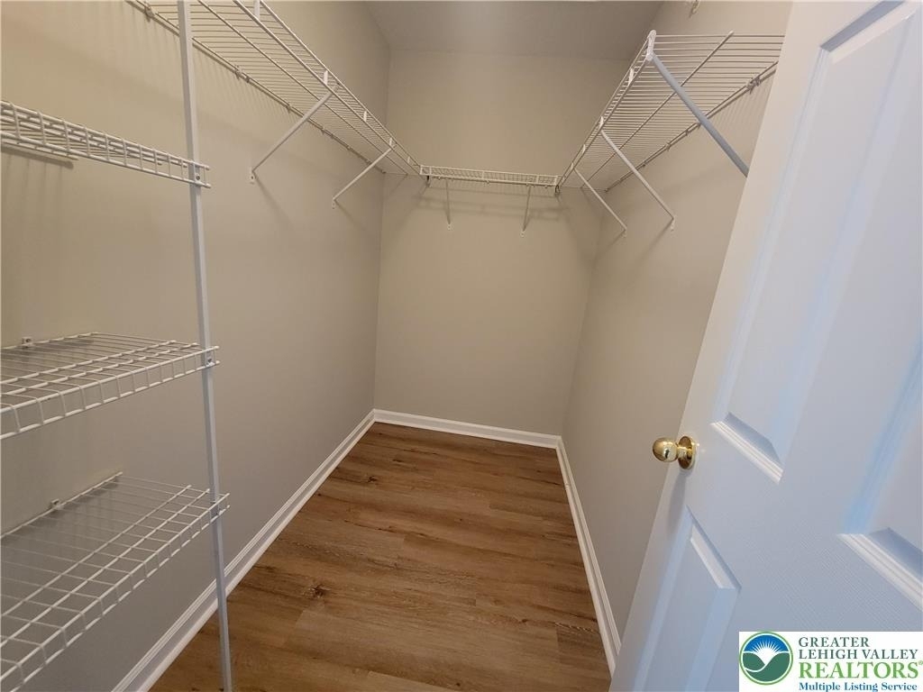 929 King Way - Photo 10