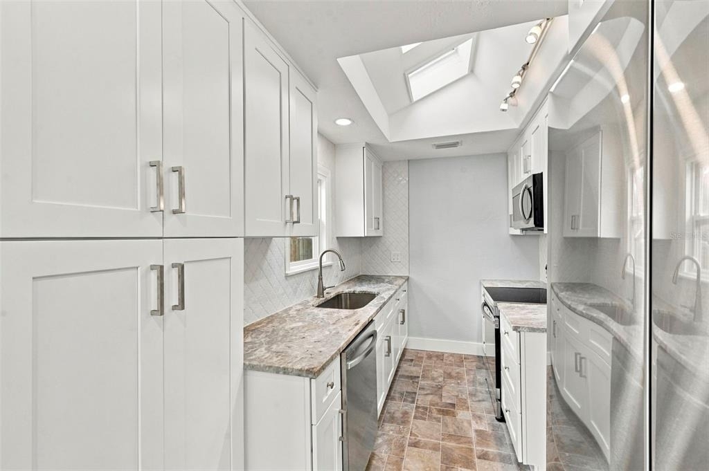 3631 N 4th Avenue N - Photo 18