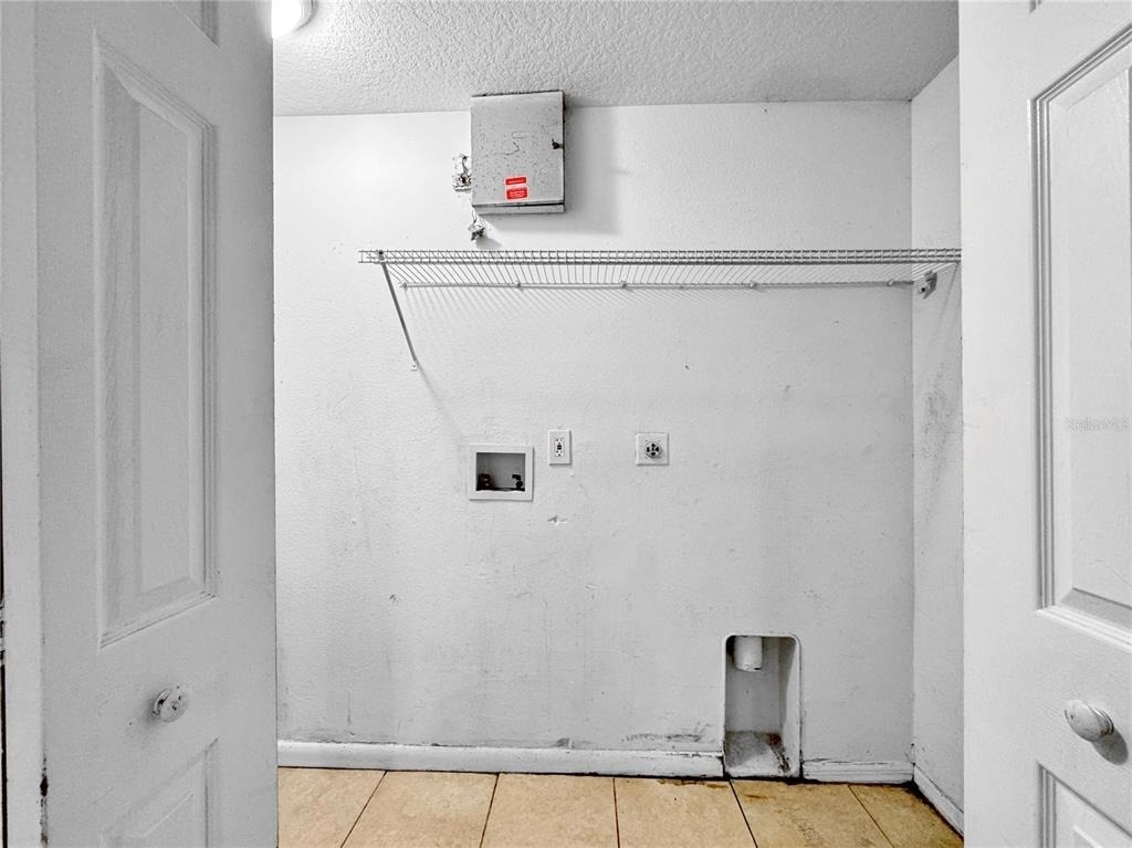 2213 E Emma Street - Photo 12