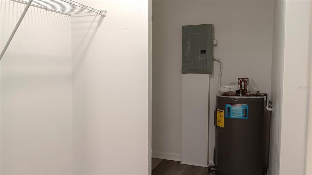 885 Beltrees Street - Photo 6