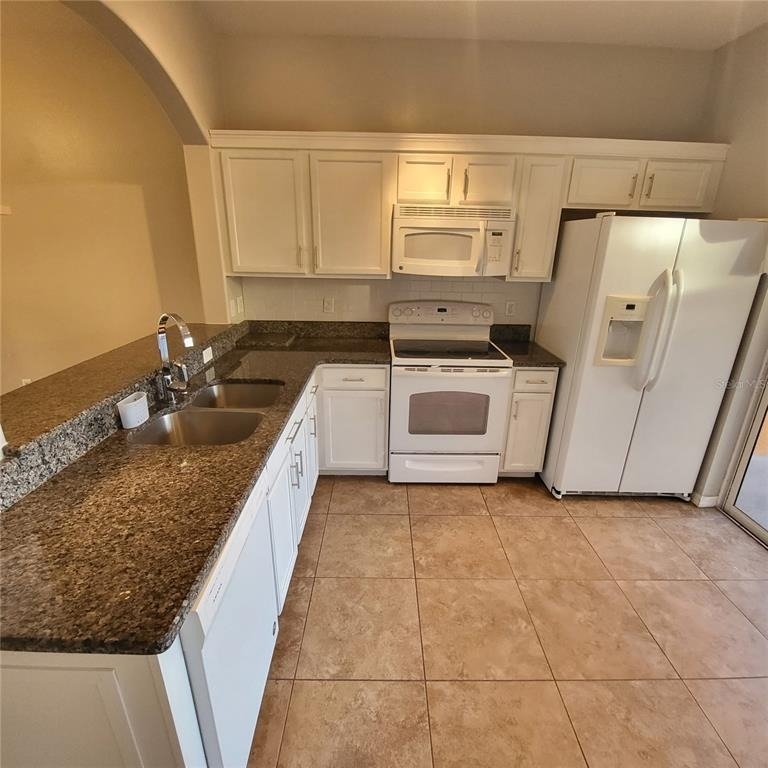 4060 Winding Vine Drive - Photo 9