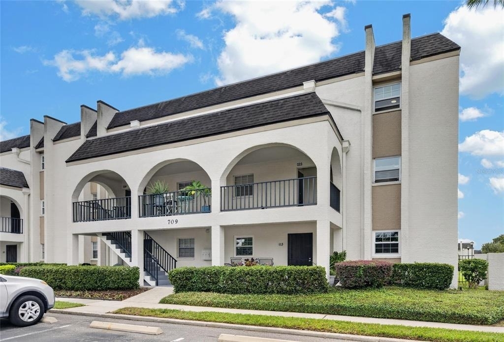709 Russell Lane - Photo 1