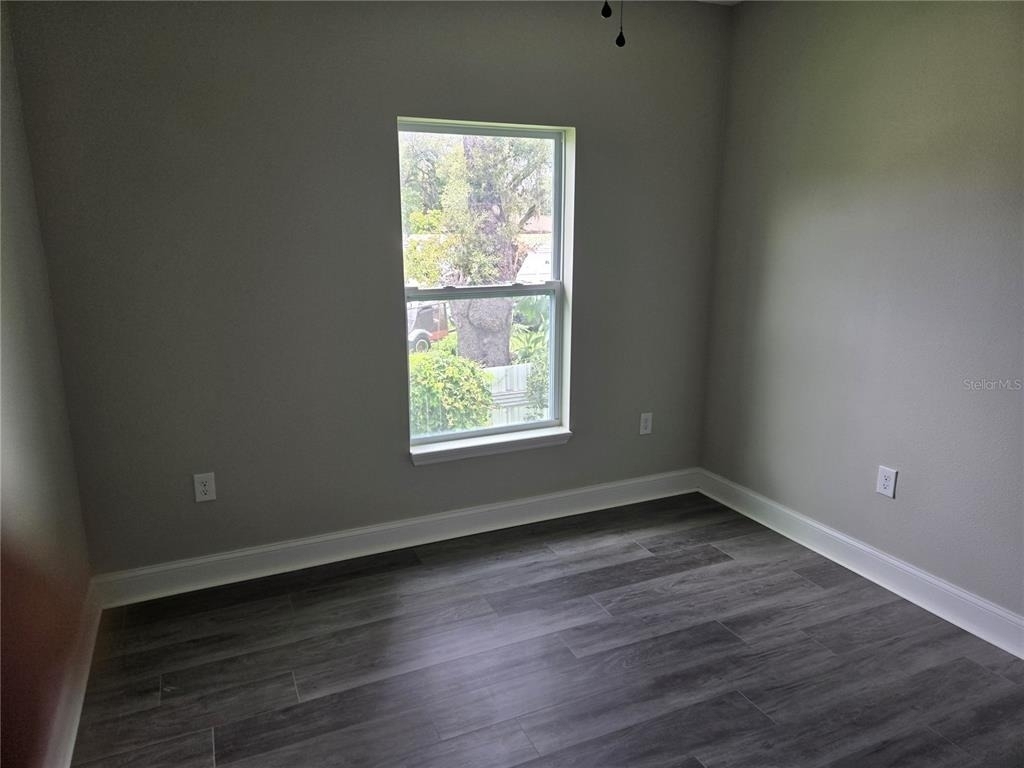 704 E Orchid Avenue - Photo 45