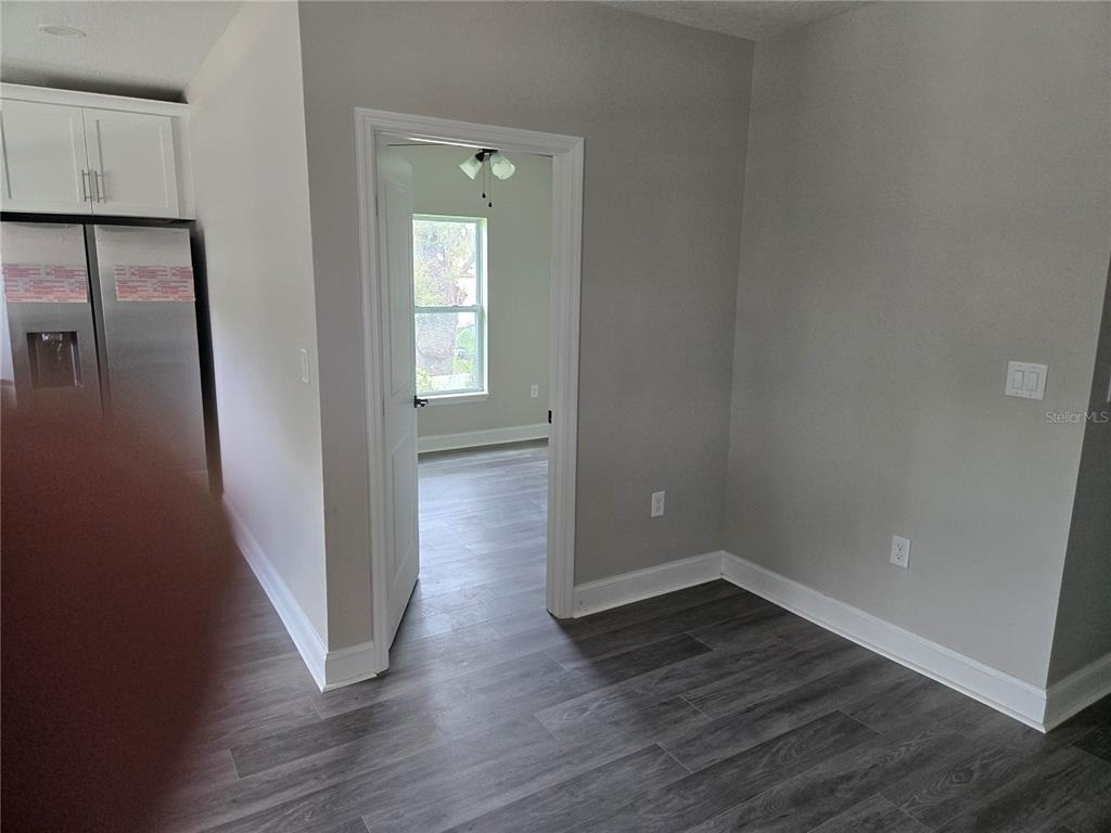 704 E Orchid Avenue - Photo 44