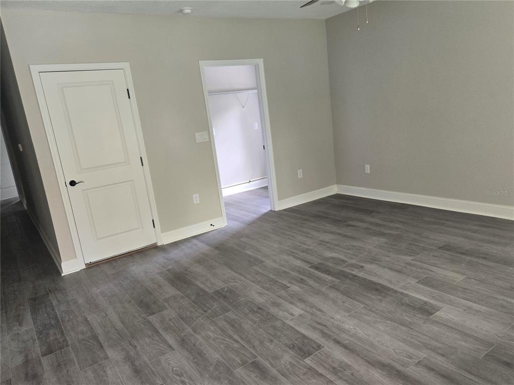 704 E Orchid Avenue - Photo 25