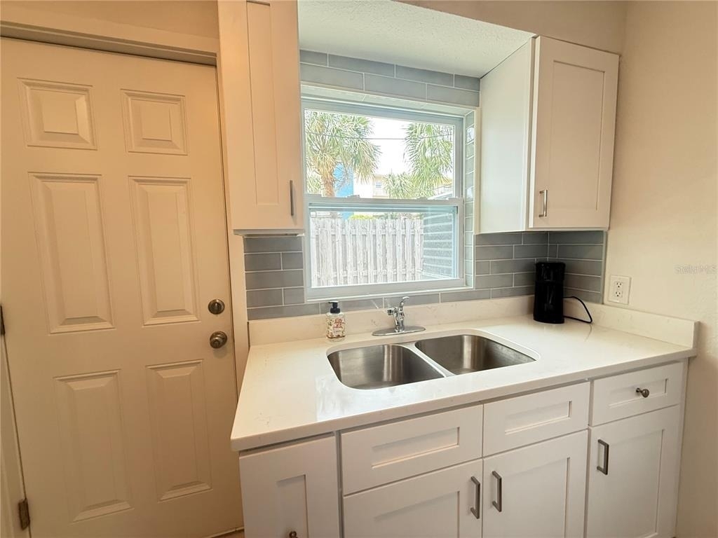 80 144th Avenue - Photo 4