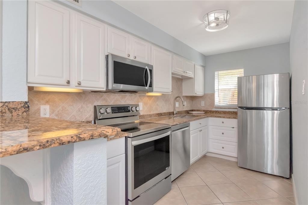 2675 St Josephs Drive E - Photo 11