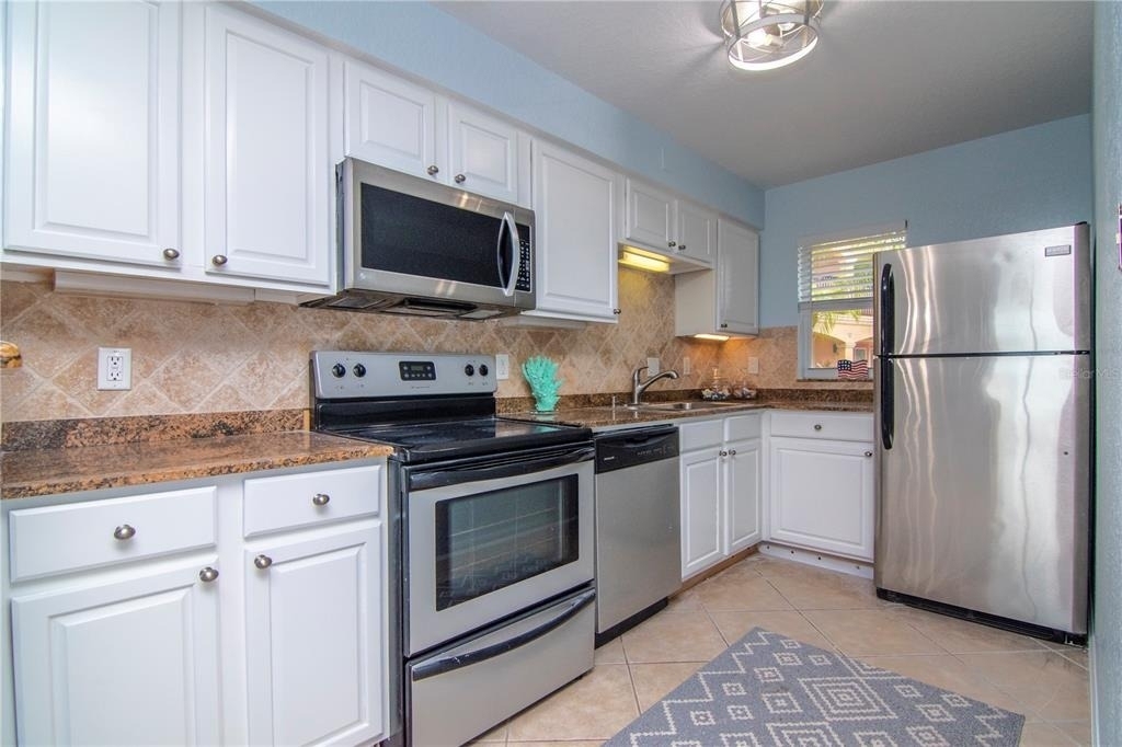 2675 St Josephs Drive E - Photo 12