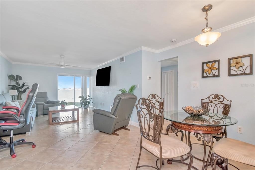 2675 St Josephs Drive E - Photo 18