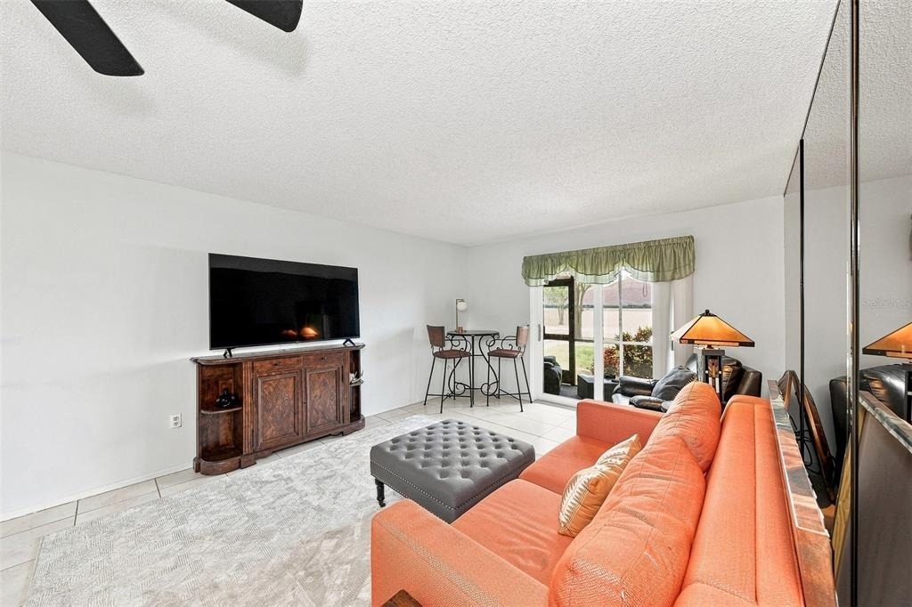 217 Airport Avenue W - Photo 2