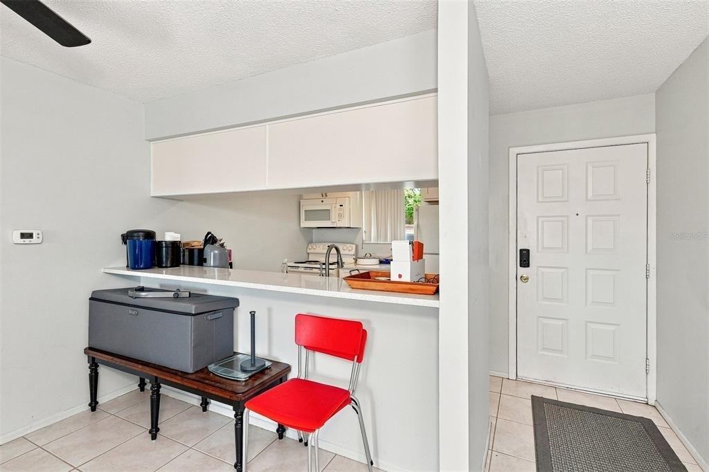 217 Airport Avenue W - Photo 5