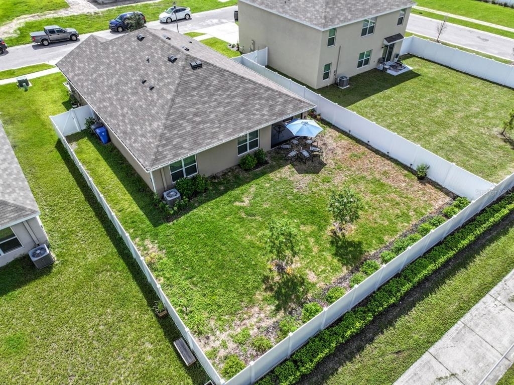 1911 Blue Stream Street - Photo 27