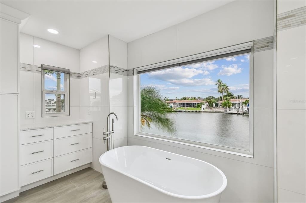 3938 Versailles Drive - Photo 2