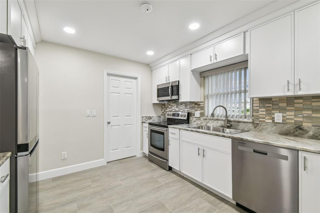 3938 Versailles Drive - Photo 21